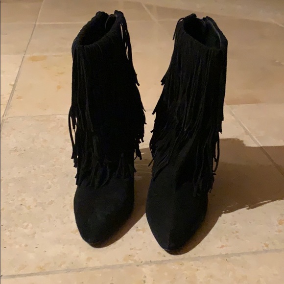 Zara fringe suede booties only worn once - Picture 4 of 5